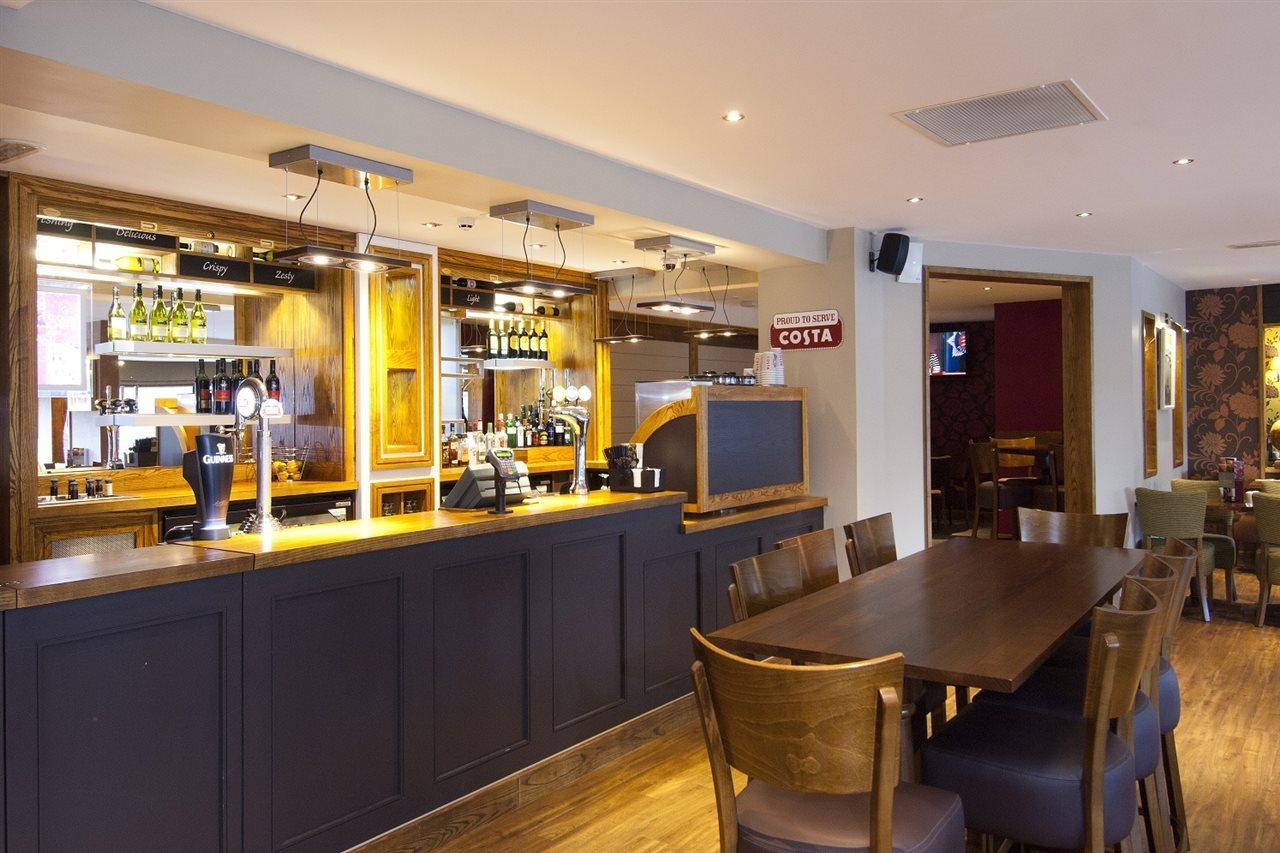 Premier Inn Bradford Central Esterno foto