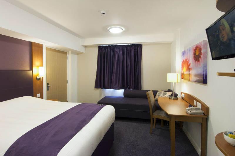 Premier Inn Bradford Central Esterno foto