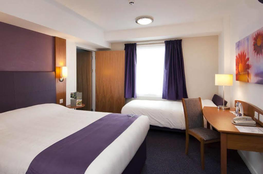 Premier Inn Bradford Central Esterno foto