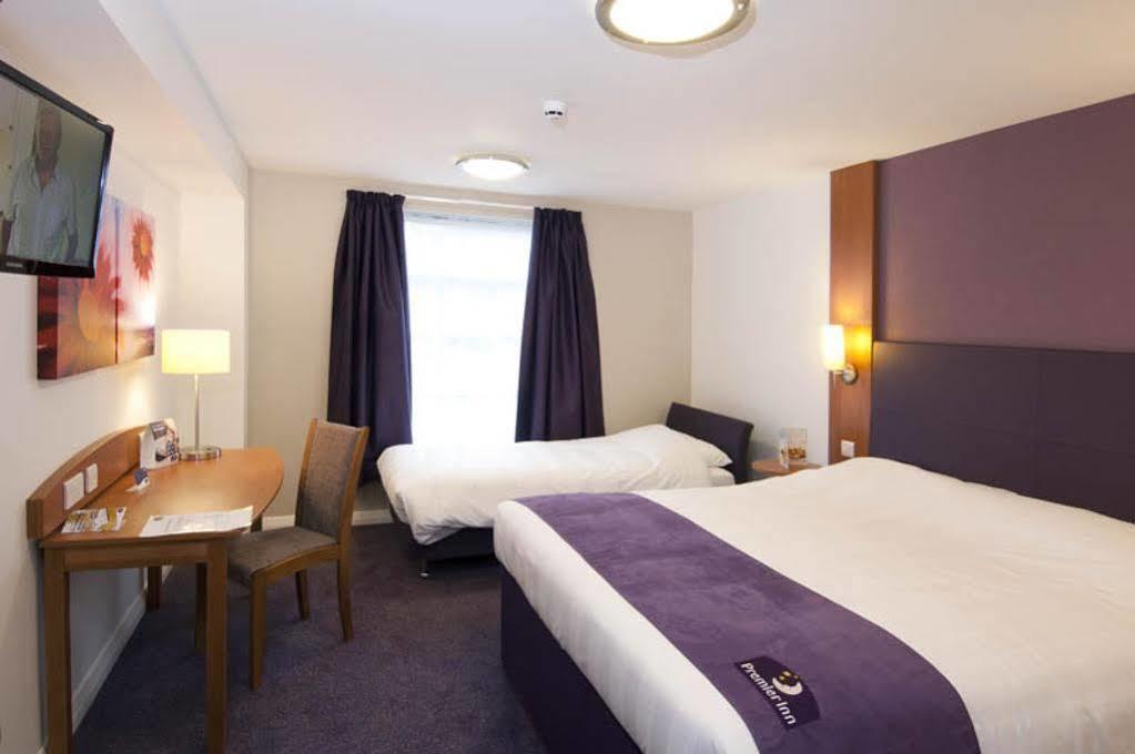 Premier Inn Bradford Central Esterno foto