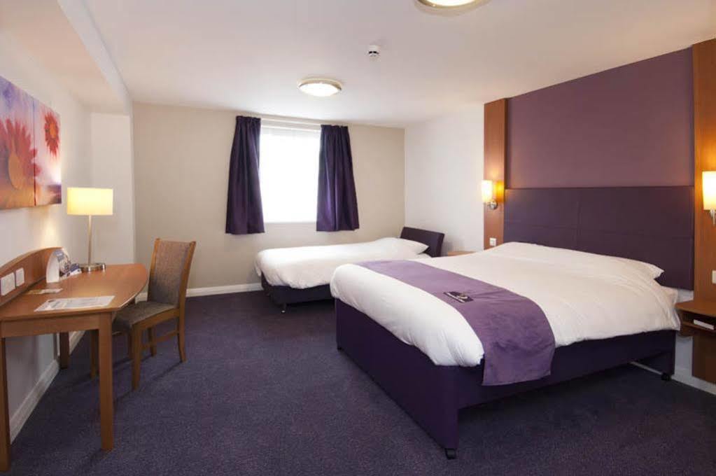 Premier Inn Bradford Central Esterno foto