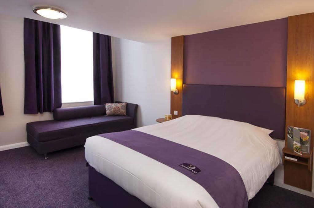 Premier Inn Bradford Central Esterno foto