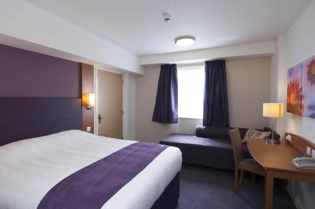 Premier Inn Bradford Central Esterno foto